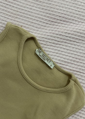 Kolsuz Basic top crop sıfır kol Bej - Görsel 3