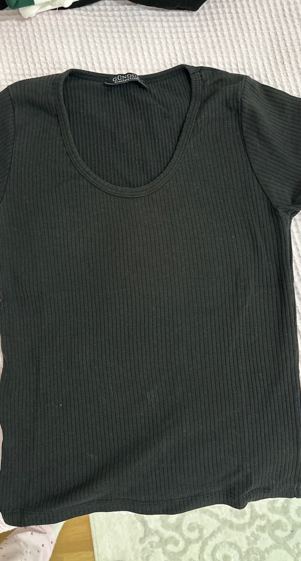 Siyah Kısa Kollu Tişört - Görsel 3