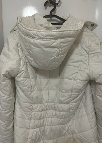 Beyaz Kapitone mont - Görsel 3