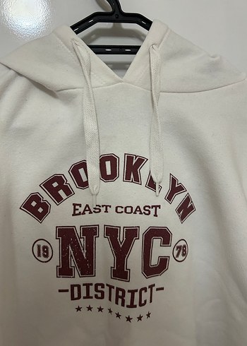 Brooklyn NYC Baskılı Beyaz Sweatshirt - Görsel 3