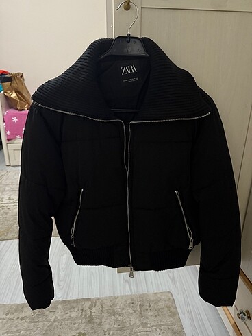 Zara Rib detaylı şişme anorak mont