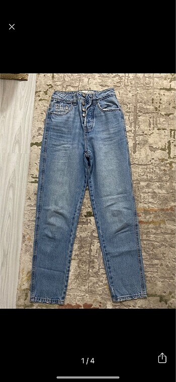 mom jean