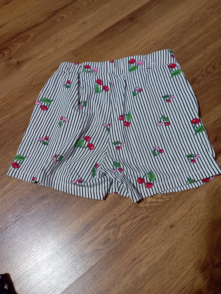 Düğmeli Baskılı Mini Hamile Şortu - Görsel 3