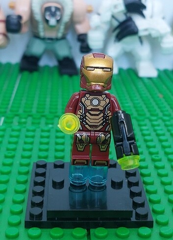 Iron man mini figür 3 numara