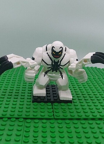 Spider-man anti-venom dev mini figür 7.5 cm