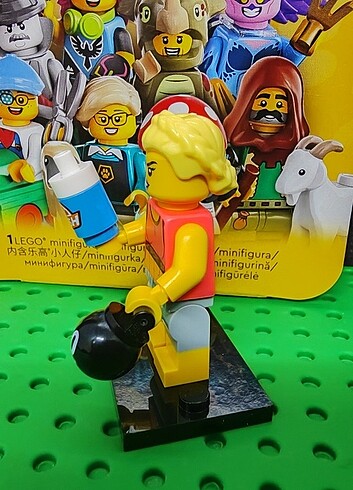  Beden Renk Lego 71045 seri 25 mini figür Fitness Instructor 