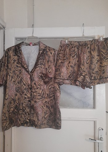 Kısa Kollu Pijama Takımı