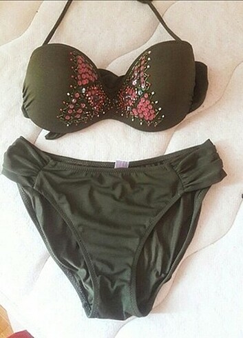 Haki bikini