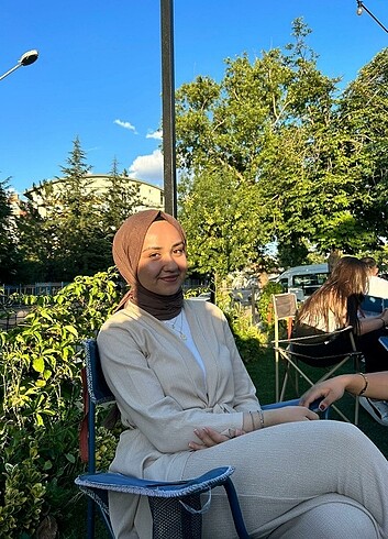 Krem yazlık takım tesettüre uygun 