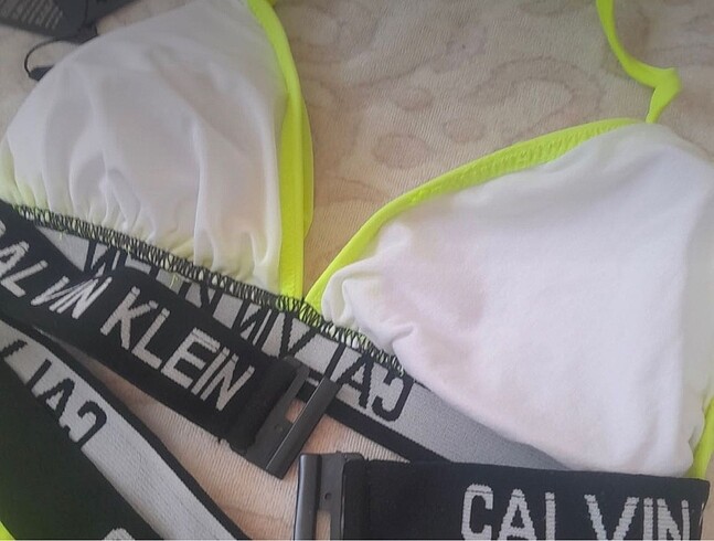 Calvin Klein Calvin Klein