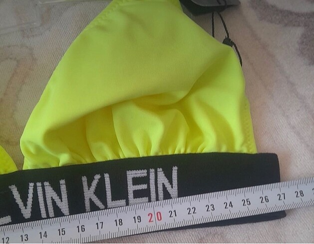 m Beden Calvin Klein