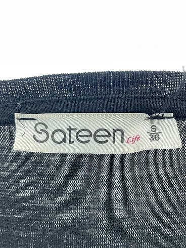 s Beden siyah Renk Saten T-shirt %70 İndirimli.
