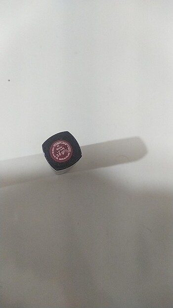 Beden bordo Renk Avon ruj
