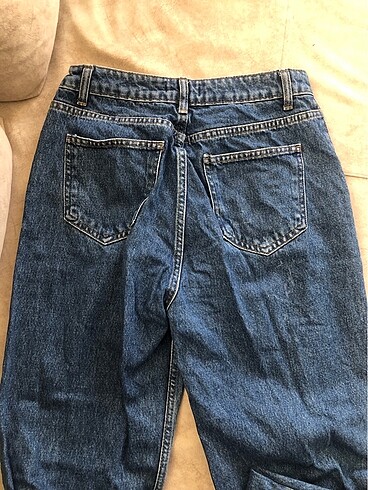 38 Beden Zımba detaylı jean