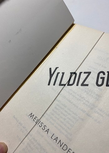  Beden Renk Yıldız Gemisi - Melissa Landers