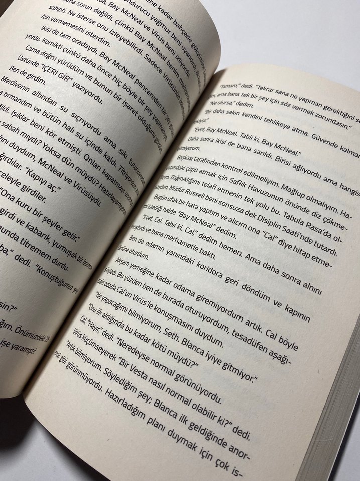 Genesis Girl - Yaratıcı Kız Romanı - Görsel 2