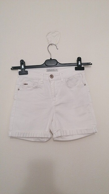 xs Beden beyaz Renk lc Waikiki mini şort