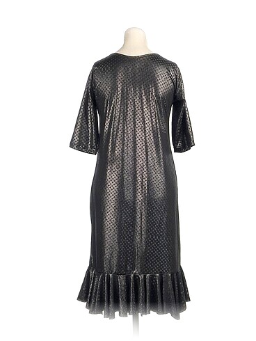 m Beden PreLoved Uzun Elbise %70 İndirimli.