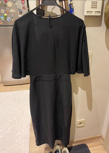 Siyah V Yaka Midi Kalem Elbise - Görsel 4