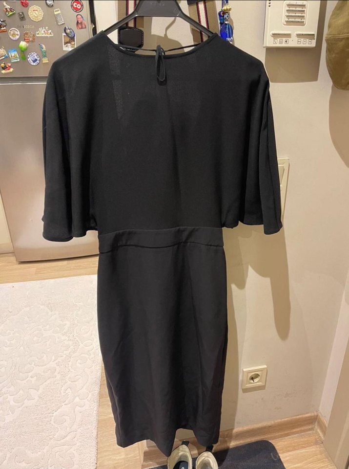 Siyah V Yaka Midi Kalem Elbise - Görsel 4