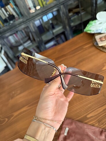 Miu miu mürdüm mor gözlük - Görsel 5