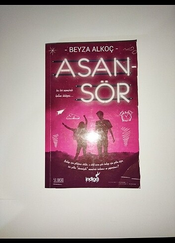 Asansör Gece Yarısı Kutuphanesi