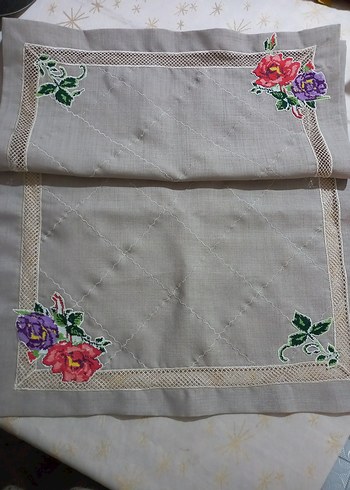 Nakışlı Masa Örtüsü - Görsel 7