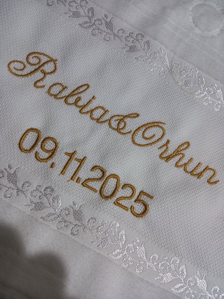 kişiye Özel isimli havlu - Görsel 2