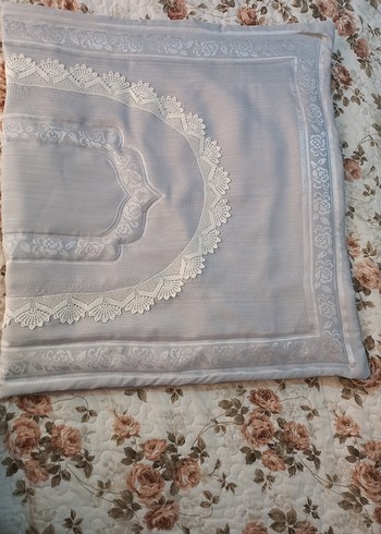 Dantel Detaylı Gri seccade - Görsel 6