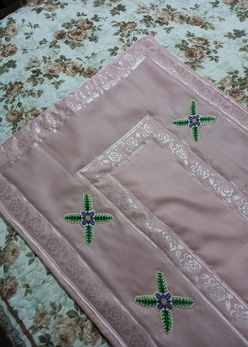 Pembe İşlemeli Geleneksel Seccade - Görsel 5