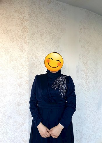 Drapeli Yüksek Yakalı Lacivert Midi Abiye