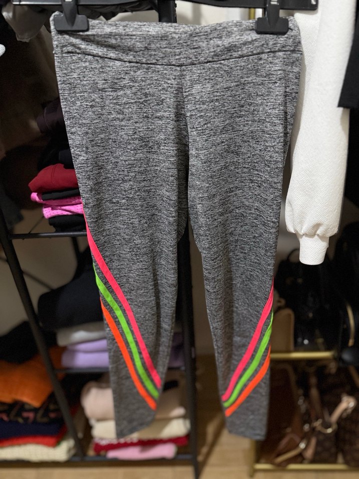 Gri Baskılı Elastik Midi Spor Tayt - Görsel 2