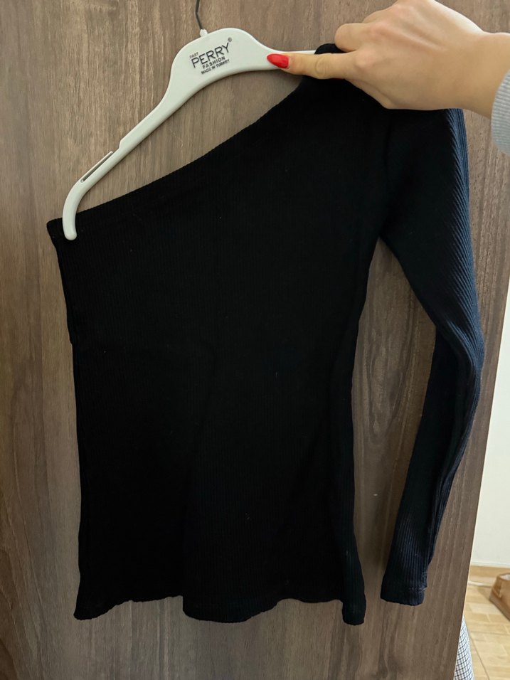 Siyah Drapeli Tek Kol Kazak - Görsel 2