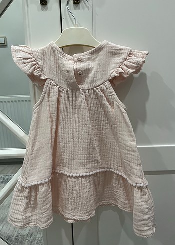 Pembe Nakışlı Fırfırlı Kız Elbise - Görsel 3