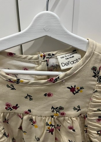 Kız Çocuk Bej Çiçekli Fırfırlı Bluz - Görsel 3