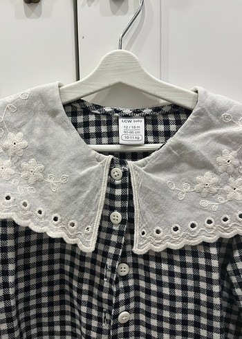 Nakışlı Yakalı Düğmeli Kız bebek - Görsel 2