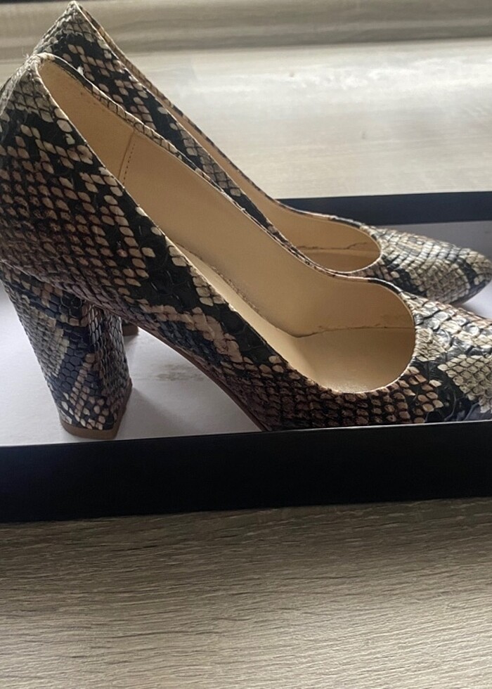 Kalın topuklu Ayakkabı - Görsel 2