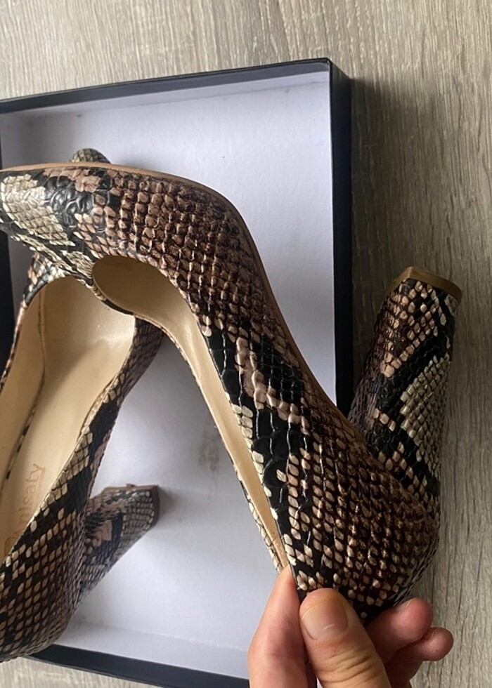 Kalın topuklu Ayakkabı - Görsel 3