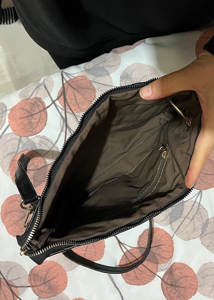 Siyah kapitoneli clutch çanta - Görsel 4