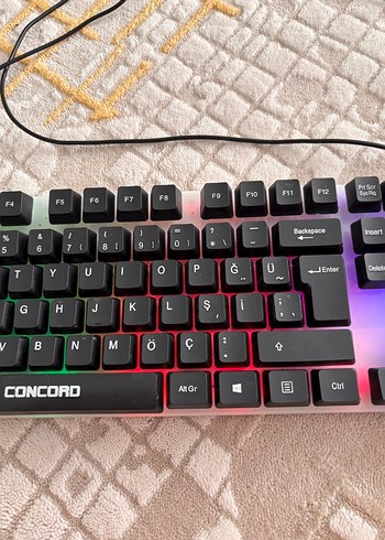 Çok Renkli Concord Kablolu Klavye ve mouse