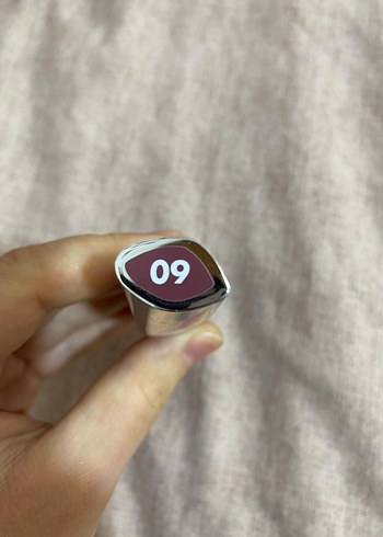 Bordo Parlak Ruj - Görsel 2