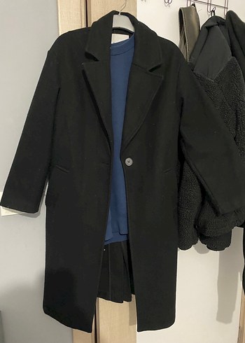 Siyah bershka kaban