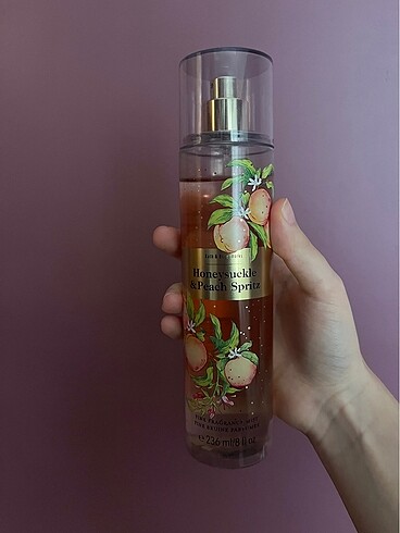 Bath and Body Works honeysuckle and peach spritz