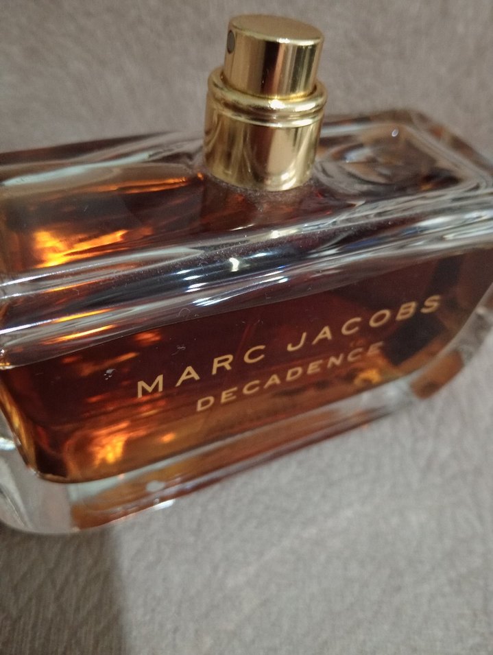 Marc Jacobs Decadence Kadın Parfümü 100 ml. - Görsel 2