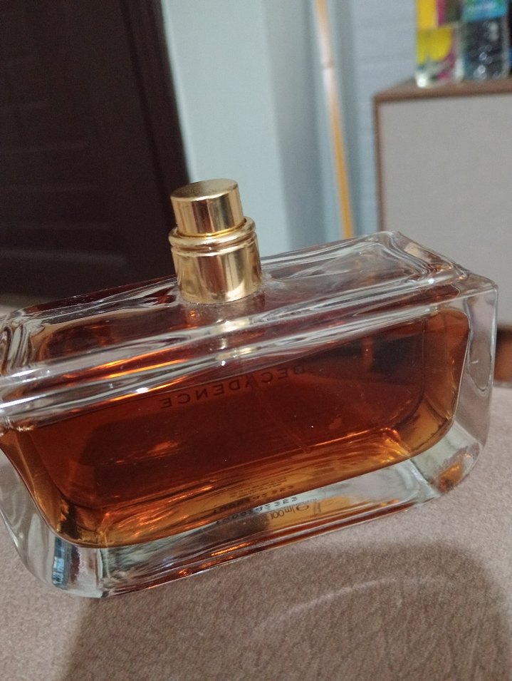 Marc Jacobs Decadence Kadın Parfümü 100 ml. - Görsel 5