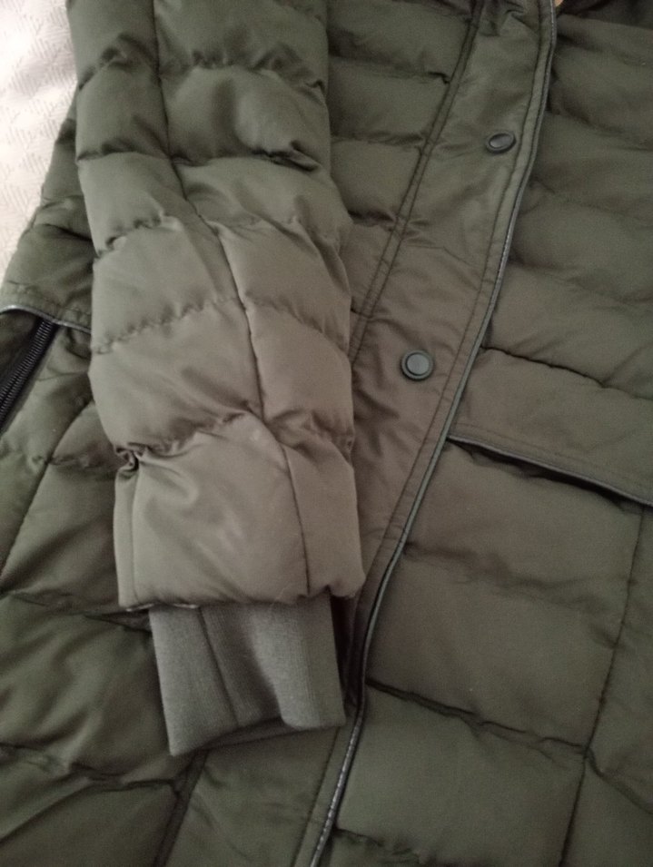 Fabrika kürk detaylı diz üstü mont - Görsel 2