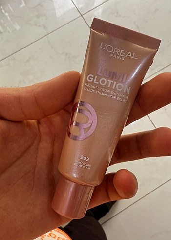 L'Oréal Lumi Glotion Aydınlatıcı