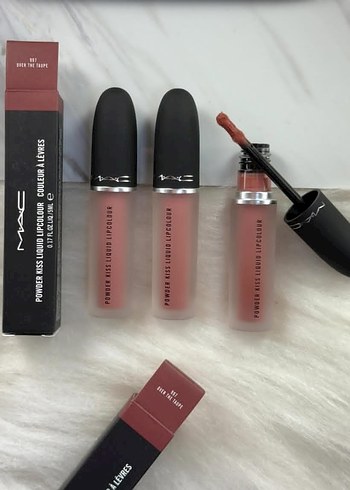 Beden MAC Power Kiss ruj 4 renk seçeneği ile