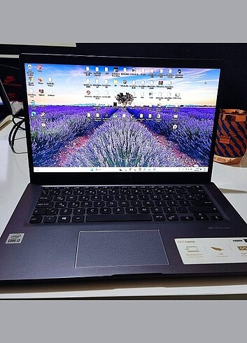  Beden Yepyeni Asus Laptop i3 10. Nesil 12 GB