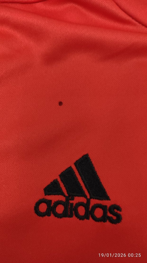 Kırmızı adidas forma - Görsel 2